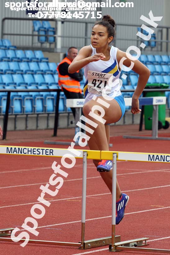 Womens under-20s 400 metres hurdles, Northern Senior and Under-20s Champs., SportsCity, Manchester. Photo: David T. Hewitson/Sports for All Pics